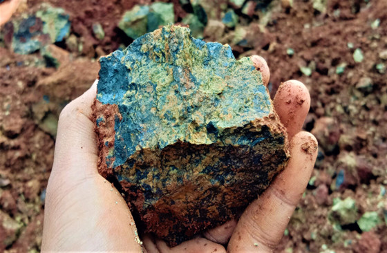 nickel-ore.jpg