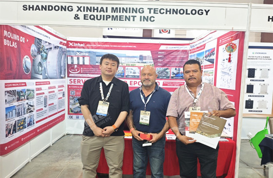 xinhai-booth-at-the-mexico-exhibition-3.jpg