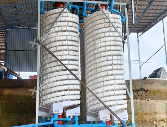 gold-sluicing.jpg gold-sluicing.jpg