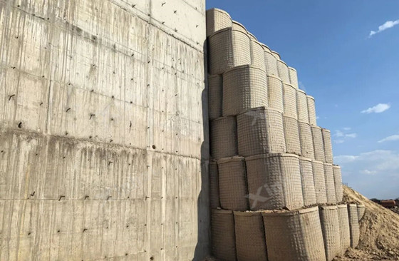 nterlockin-Sandbag-Blast-Wall-for-Raw-Ore-Stockpile.jpg nterlockin-Sandbag-Blast-Wall-for-Raw-Ore-Stockpile.jpg