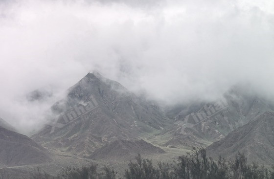 backup-04-misty-mountains-near-site.jpg