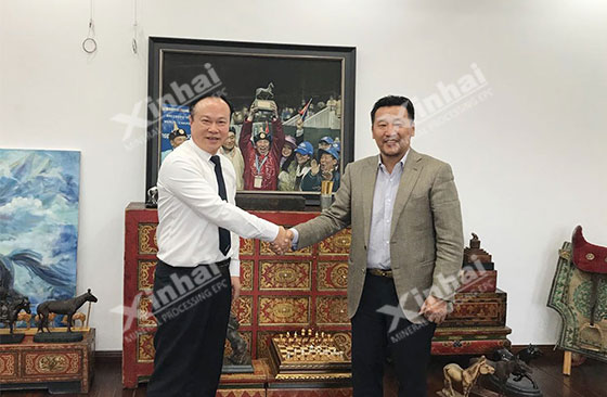  (The chairman of Xinhai Mining, Mr Yunlong Zhang visited clients. )