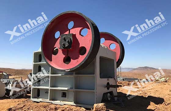 jaw crushing machine used in barite ore production line