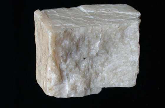 feldspar ore