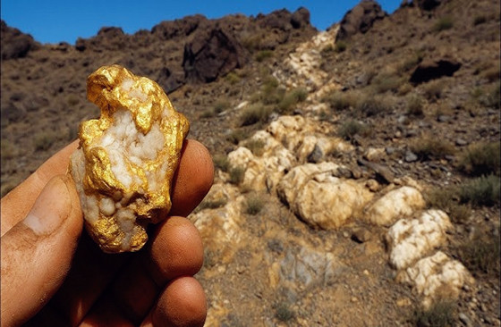 Oxidized Gold Ore