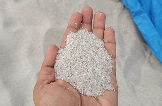 silica-sand.jpg