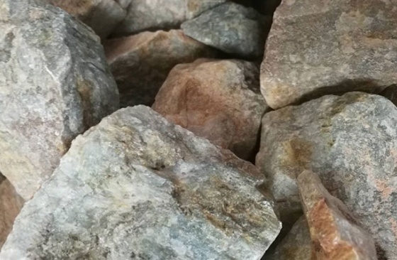 spodumene-ore